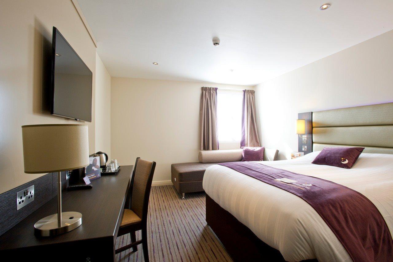 Premier Inn Perth City Centre Exterior foto