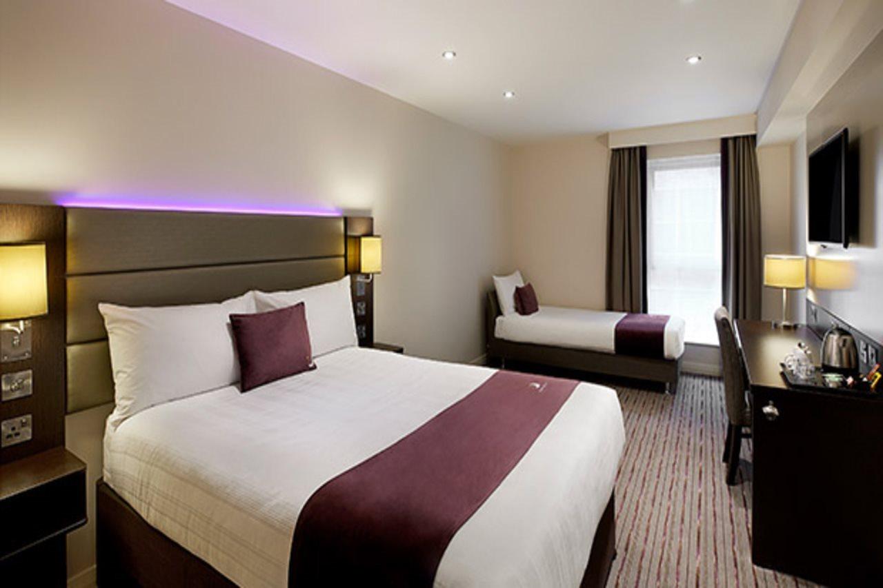 Premier Inn Perth City Centre Exterior foto